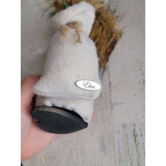 Elea santa claus swirl hat White plush home decor - Picture 5 of 7